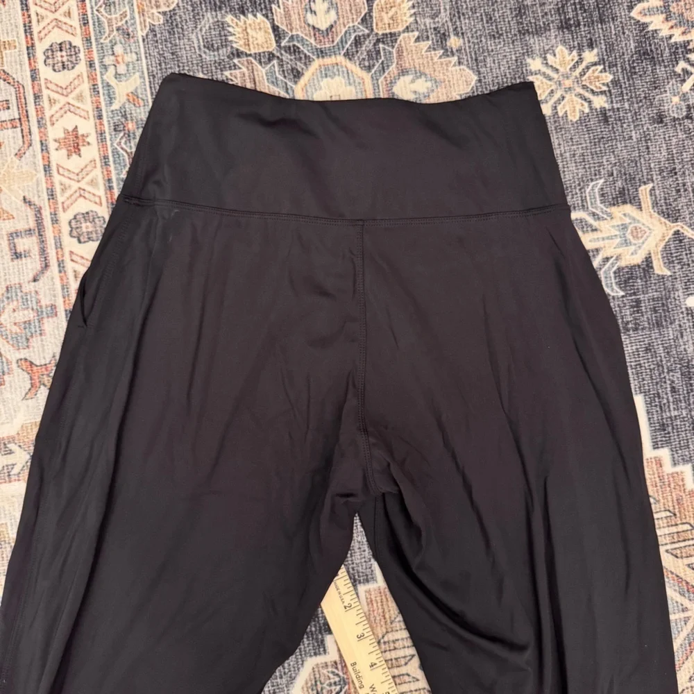 Unbranded Women’s Black Athletic Jogger Pants Size Small - Picture 4 of 6
